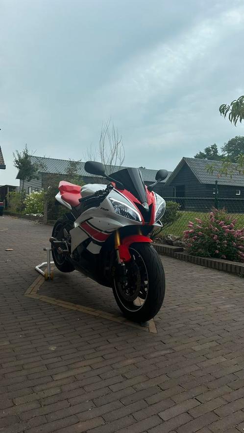 Yamaha R6 RJ11, Motoren, Motoren | Yamaha, Particulier, Super Sport, meer dan 35 kW, 4 cilinders, Motorrijbewijs A, LED Verlichting