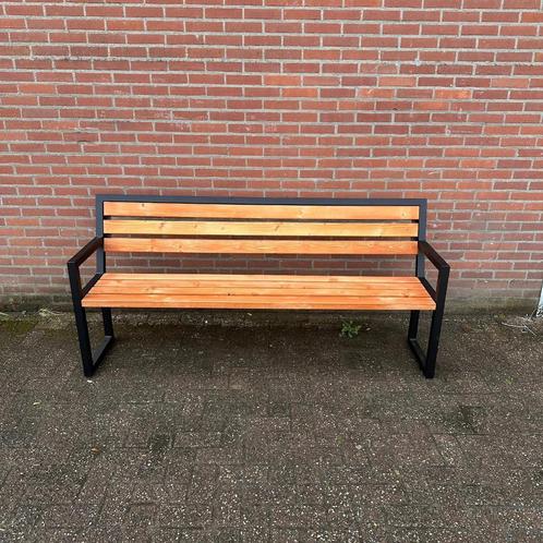 Tuinbank met hout & metalen frame – robuust en stijlvol, Tuin en Terras, Tuinbanken, Nieuw, Hout, Ophalen