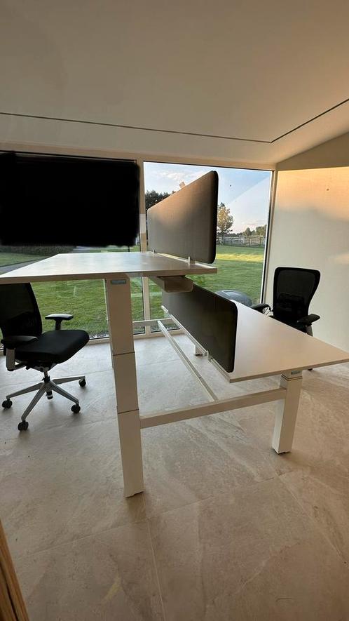 HAWORTH electrisch zit /sta bureau complete set met stoellen, Huis en Inrichting, Bureaus, Zo goed als nieuw, Bureau, Elektrisch