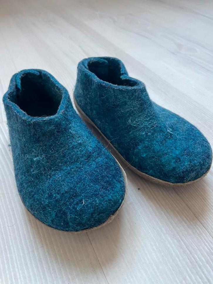 Glerups wollen sloffen maat 29/30, lederen zool, Kinderen en Baby's, Kinderkleding | Schoenen en Sokken, Gebruikt, Overige typen