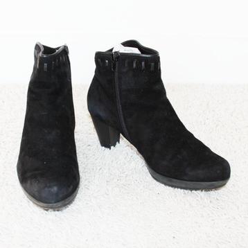 Mooie Zwart Suede Gabor Laarsjes s29 (Maat 5/38) € 40,- beschikbaar voor biedingen