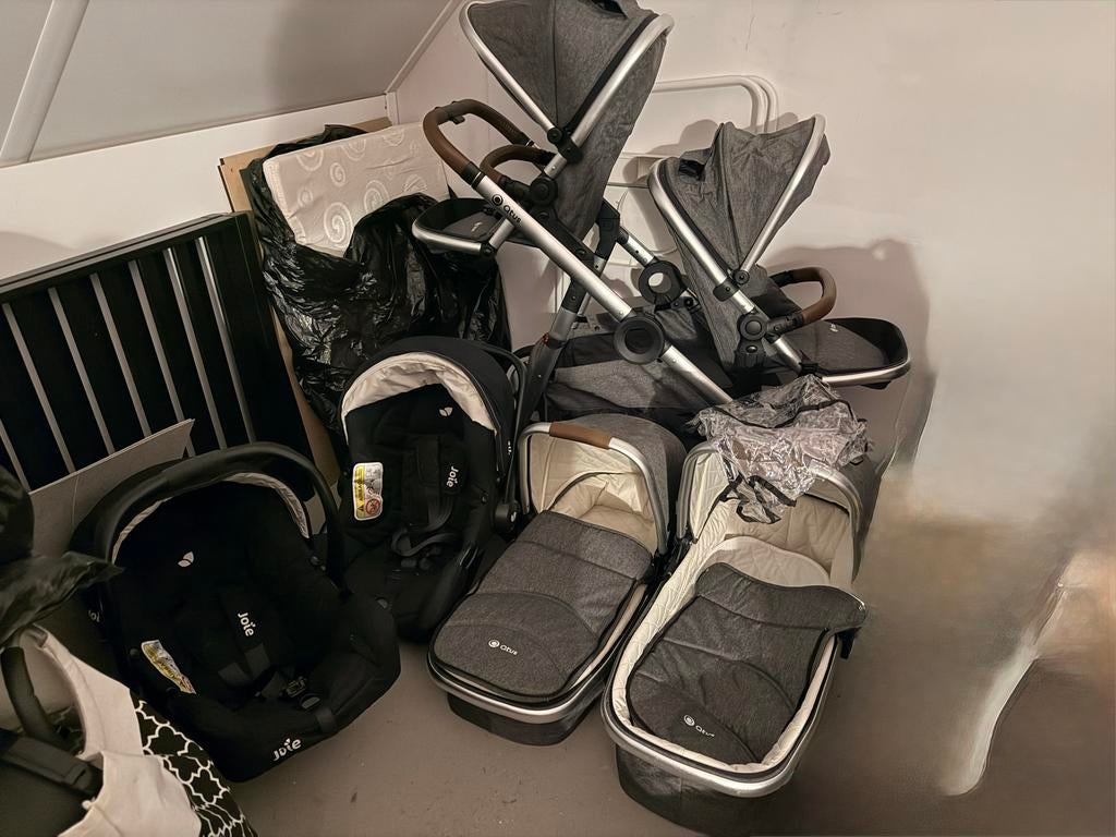 Qtus Tweelingwagen met accessoires, Kinderwagen, Gebruikt, Duowagen, Ophalen of Verzenden