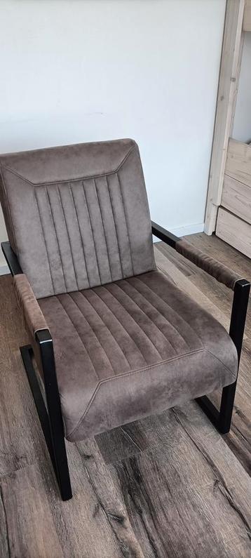 Industriële stoel/fauteuil TAUPE . beschikbaar voor biedingen