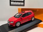 Volkswagen golf 5 R32 - Rood - 1:43 Maxichamps, Hobby en Vrije tijd, Modelauto's | 1:43, Auto, Nieuw, Ophalen of Verzenden, Maxichamps