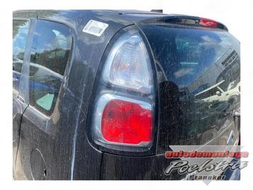 Achterlicht links van een Citroen C3 Picasso beschikbaar voor biedingen
