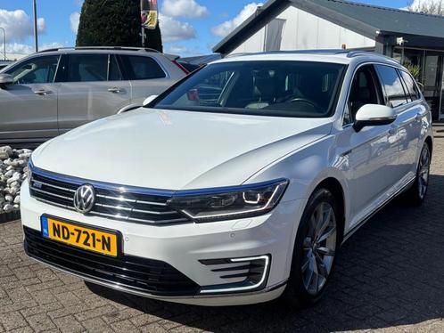 Volkswagen Passat Variant 1.4 TSI GTE Highline 2017 Wit Pano, Auto's, Volkswagen, Bedrijf, Passat, ABS, Achteruitrijcamera, Adaptieve lichten