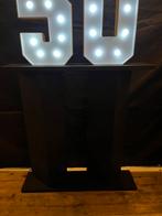 2 x zwarte houten zuil met lichtcijfers 50, 19, 14, Huis en Inrichting, Ophalen, Zo goed als nieuw