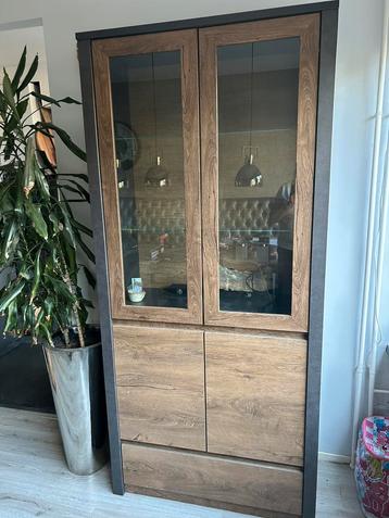 Vitrinekast eiken/antraciet 90x197x43 cm beschikbaar voor biedingen
