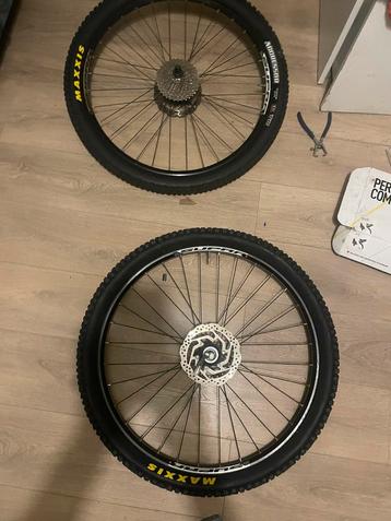Wielset / velg / 27,5 inch / quick release beschikbaar voor biedingen