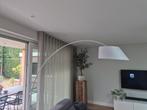 Vloerlamp ZUIVER arc, wit, Huis en Inrichting, Lampen | Vloerlampen, Ophalen, Zo goed als nieuw, Metaal, 200 cm of meer