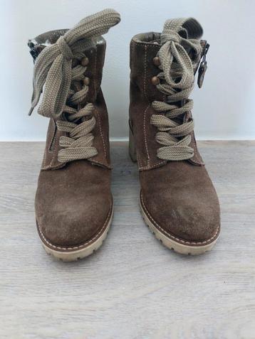 Tamaris schoenen, suède maat 38 beschikbaar voor biedingen