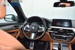 BMW 520i Touring M-Sport Bluestone Pano Comfortstoel 360°Ca, Auto's, BMW, Automaat, 1998 cc, Achterwielaandrijving, Gebruikt