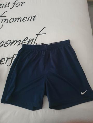 Nike Sportshort Blauw - Zo goed als nieuw beschikbaar voor biedingen