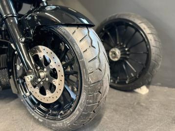 18 inch Fat Front tyre 5.5 inch touring wiel Harley Davidson beschikbaar voor biedingen