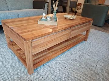 Salontafel beschikbaar voor biedingen