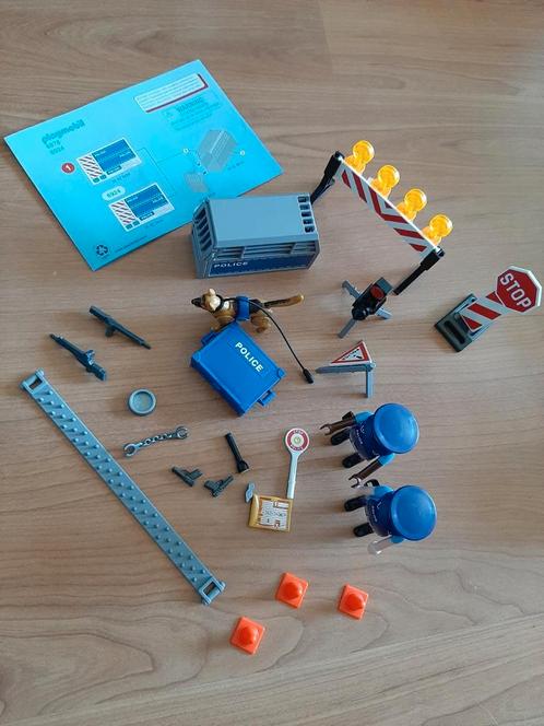Playmobil wegversperring 6924 - 6878 en toeriste 4681, Kinderen en Baby's, Speelgoed | Playmobil, Zo goed als nieuw, Ophalen of Verzenden