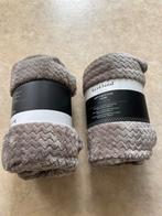 2 heerlijk zachte plaids, Ophalen, Nieuw