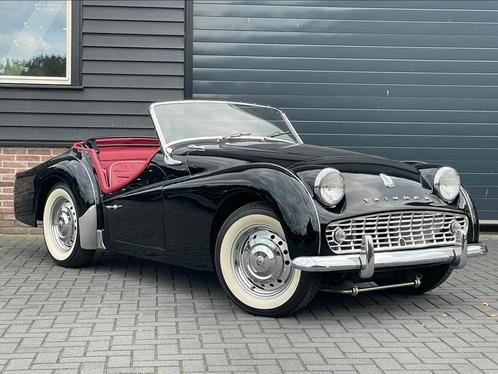 Truimph TR3 A 1960 volledig body-off gerestaureerd, Auto's, Oldtimers, Bedrijf, Triumph, Benzine, Cabriolet, Handgeschakeld, Zwart