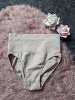 Corrigerend broekje, Kleding | Dames, Ondergoed en Lingerie, Broekje of Short, Beige, Ophalen of Verzenden