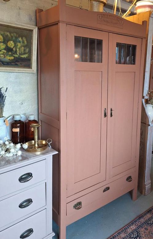 Brocante jaren 30 linnenkast, Kinderen en Baby's, Kinderkamer | Commodes en Kasten, Zo goed als nieuw, 105 cm of meer, 50 tot 70 cm