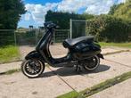 Vespa sprint custom zo goed als nieuw! evt bezorgen mogelijk, Fietsen en Brommers, Ophalen, Zo goed als nieuw