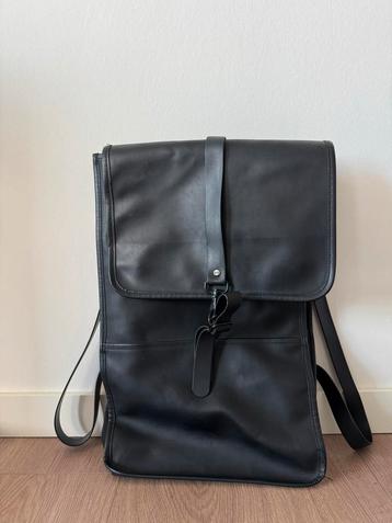 Rains backpack beschikbaar voor biedingen