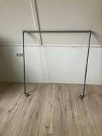 Kledingrek van steigerbuizen, Ophalen, Gebruikt