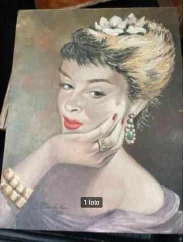 vintage elegant portret op unalit 50er jaren beschikbaar voor biedingen