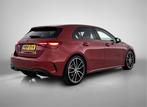 Mercedes-Benz A-Klasse 180 Star Edition AMG Line | Nightpakk, Auto's, Mercedes-Benz, 12 maanden, 136 pk, 4 cilinders, Alcantara