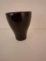 Arabia Kilta beker/mok donkerbruin, in uitstekende staat, Keramiek, Ophalen of Verzenden, Zo goed als nieuw, Overige stijlen