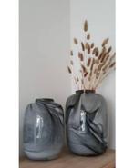 Vase the world artic marble m s zwart wit, Huis en Inrichting, Woonaccessoires | Vazen, Ophalen, Overige kleuren, Minder dan 50 cm