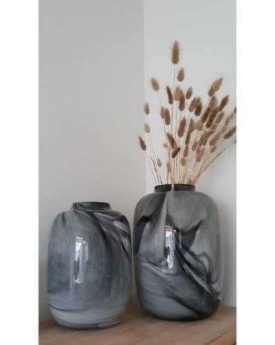 Vase the world artic marble m s zwart wit, Huis en Inrichting, Woonaccessoires | Vazen, Zo goed als nieuw, Overige kleuren, Minder dan 50 cm