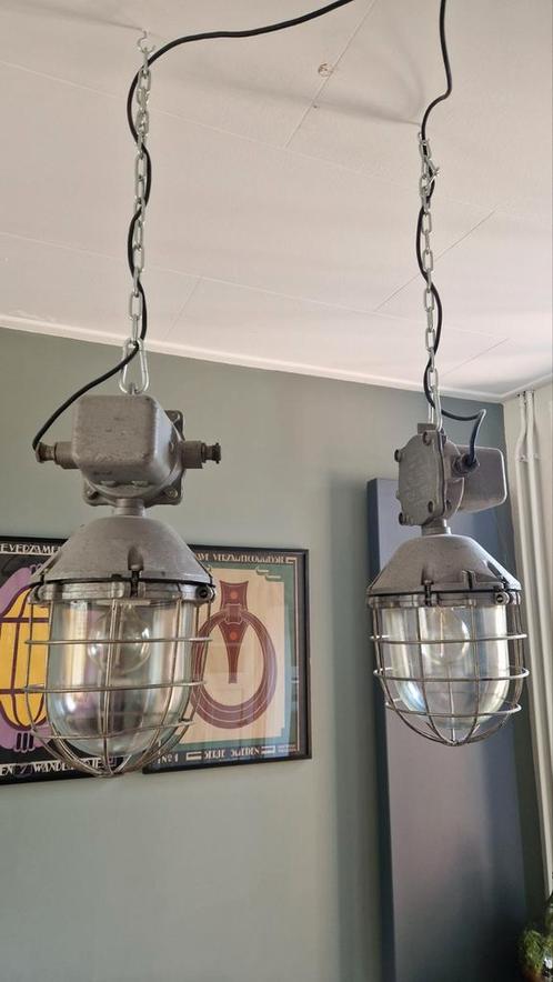2 grote 60cm bully of kooilamp, Huis en Inrichting, Lampen | Hanglampen, Zo goed als nieuw, 50 tot 75 cm, Ophalen