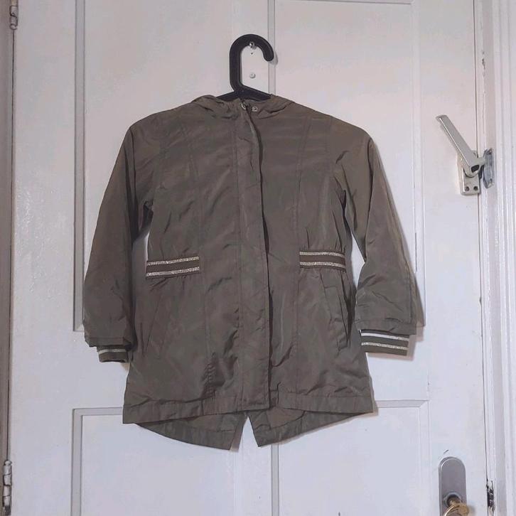Mooie jas maat 110-116, Kinderen en Baby's, Kinderkleding | Maat 110, Meisje, Ophalen of Verzenden