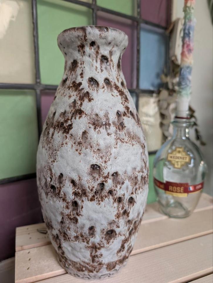 Vintage West Germany Bay vaas, Huis en Inrichting, Woonaccessoires | Vazen, Gebruikt, Overige kleuren, Minder dan 50 cm, Aardewerk of Porselein