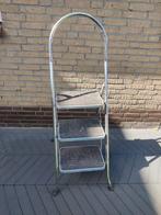 Altrex cromato 3+ trapje krukje huishoudtrap, Doe-het-zelf en Verbouw, Ladders en Trappen, Ophalen, Gebruikt, Trap, Opvouwbaar of Inschuifbaar