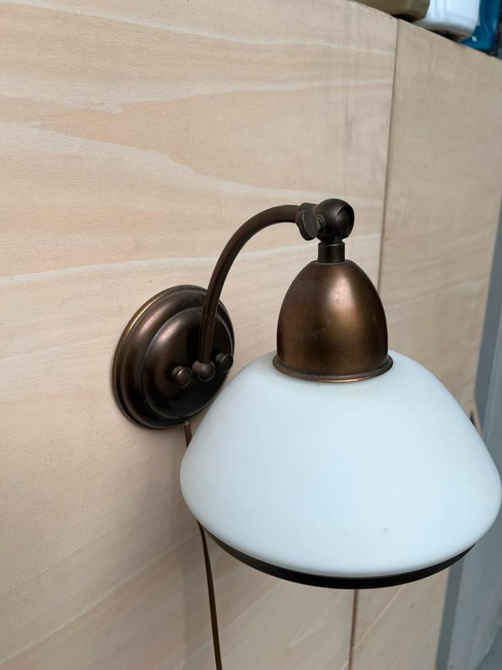 Frantzen Messing Wandlamp met Melkglazen Kap, Huis en Inrichting, Lampen | Wandlampen, Gebruikt, Metaal, Ophalen of Verzenden