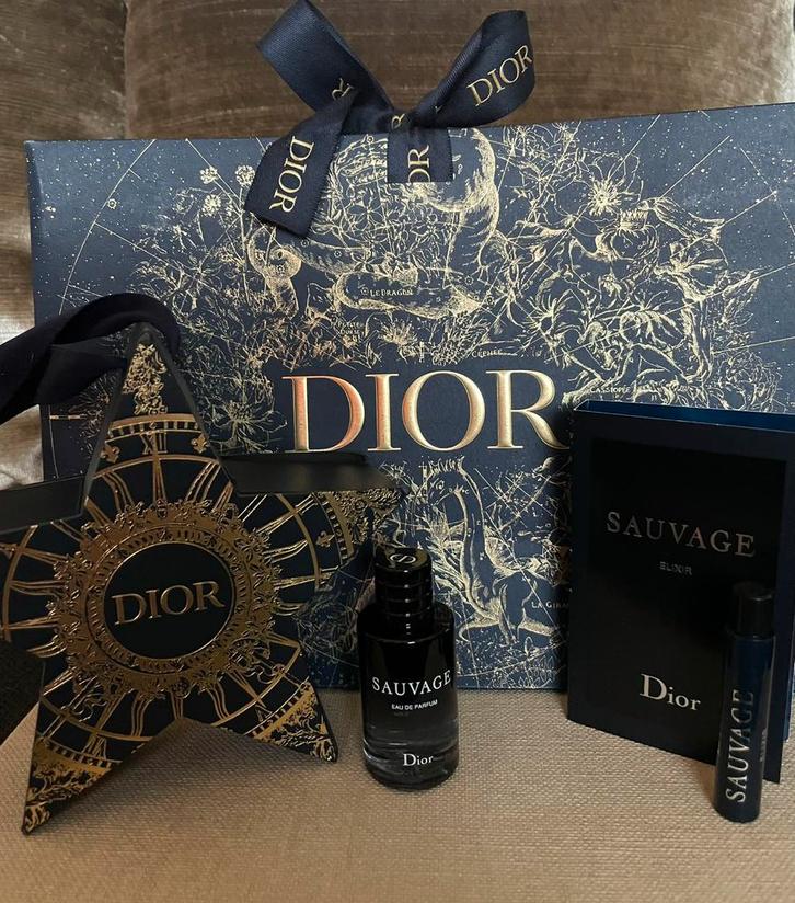 Miniatuur Dior Sauvage edp in kerst ster, travelsize elixer, Verzamelen, Parfumverzamelingen, Nieuw, Miniatuur, Gevuld, Ophalen of Verzenden