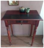 Hal tafel, bijzettafel, sidetable *mooie patina look*, Huis en Inrichting, Tafels | Sidetables, Ophalen, Zo goed als nieuw, 25 tot 50 cm