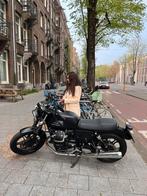 Moto Guzzi V7 2015, 2 cilinders, 744 cc, Motorrijbewijs A, Particulier