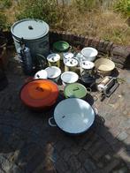 Te koop set emaille pannen melkkoker plaspot retro vintage, Ophalen, Gebruikt, Overige materialen, Pannenset