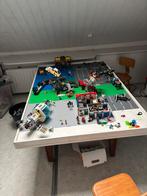 Lego tafel met daarbij heeeel veeeel lego, Ophalen, Zo goed als nieuw