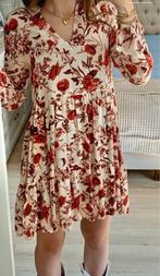Prachtig bloemjurkje Amisu, Kleding | Dames, Jurken, Nieuw, Ophalen of Verzenden, Maat 34 (XS) of kleiner, Boven de knie