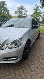 Mercedes-Benz E-Klasse E200 CGI BE Aut7 2012 Grijs, Auto's, Mercedes-Benz, 4 cilinders, 1796 cc, Particulier, Sedan