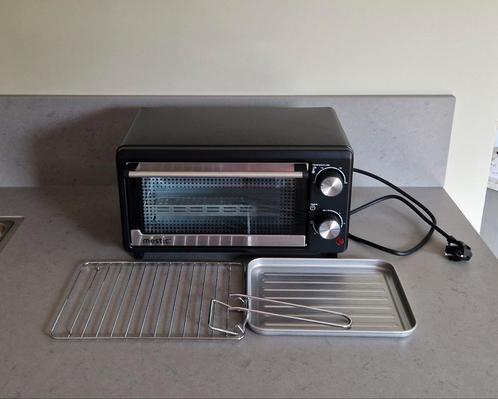 Mestic oven MO-80, Caravans en Kamperen, Kampeeraccessoires, Zo goed als nieuw, Ophalen