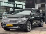 Volkswagen Touareg 3.0 TDI R-Line € 37.995,00, Auto's, Volkswagen, Automaat, Euro 6, Adaptive Cruise Control, Zwart