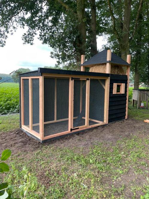 Kippenhok hooiberg model 140x140 en 4 meter lang douglas, Dieren en Toebehoren, Pluimvee, Kip, Geslacht onbekend