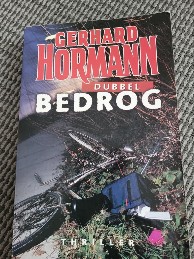 Gerhard Hormann - Dubbel bedrog, Boeken, Ophalen of Verzenden, Zo goed als nieuw, Gerhard Hormann