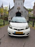 Toyota Aygo 1.0 12V Vvt-i 3DRS MMT 2011 Wit, Voorwielaandrijving, 4 stoelen, Handgeschakeld, Particulier