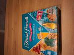Trivial Pursuit Familie editie, Hobby en Vrije tijd, Gezelschapsspellen | Bordspellen, Ophalen of Verzenden, Zo goed als nieuw